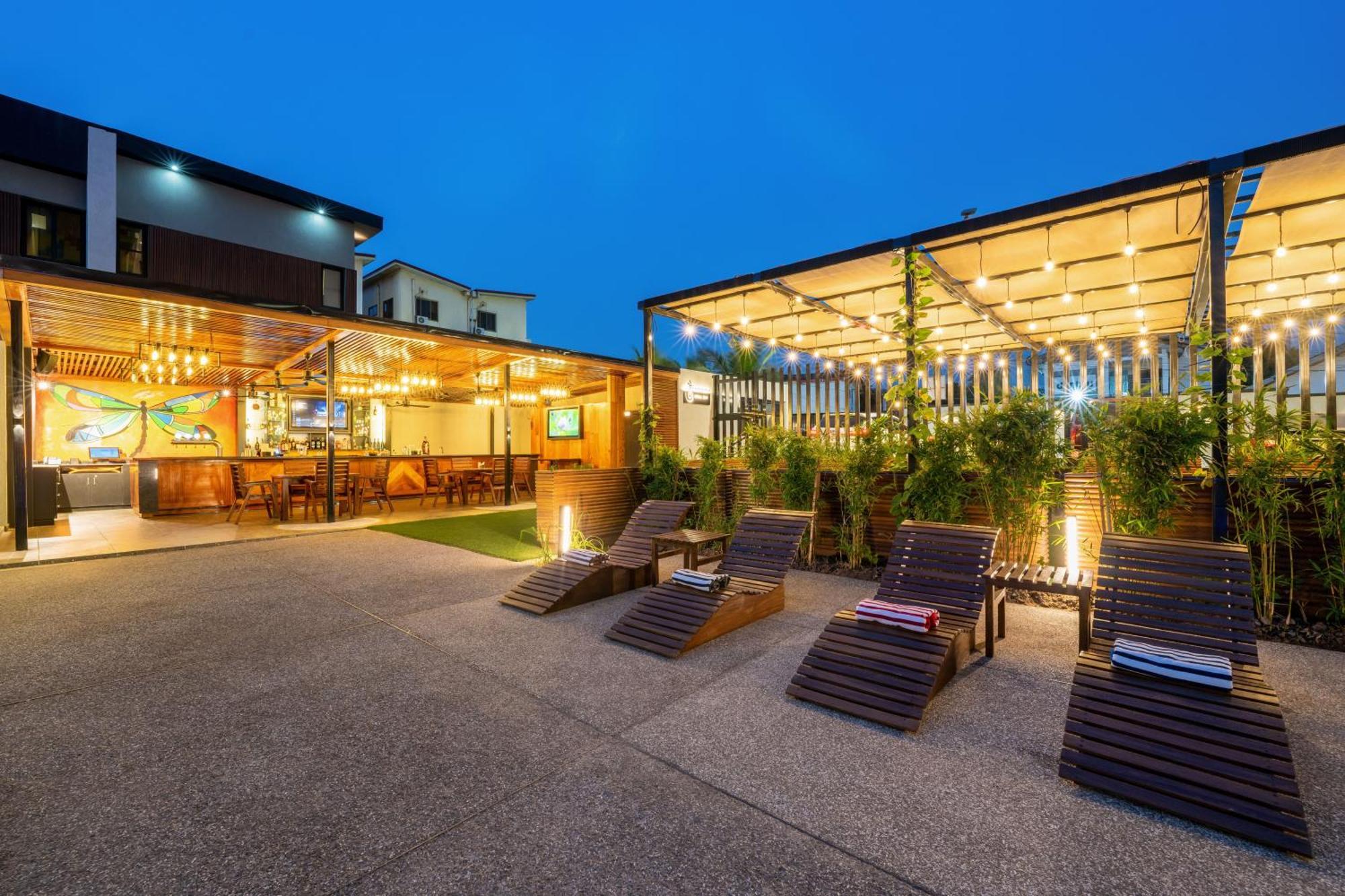 Eden Gardens Hotel Accra Exterior photo