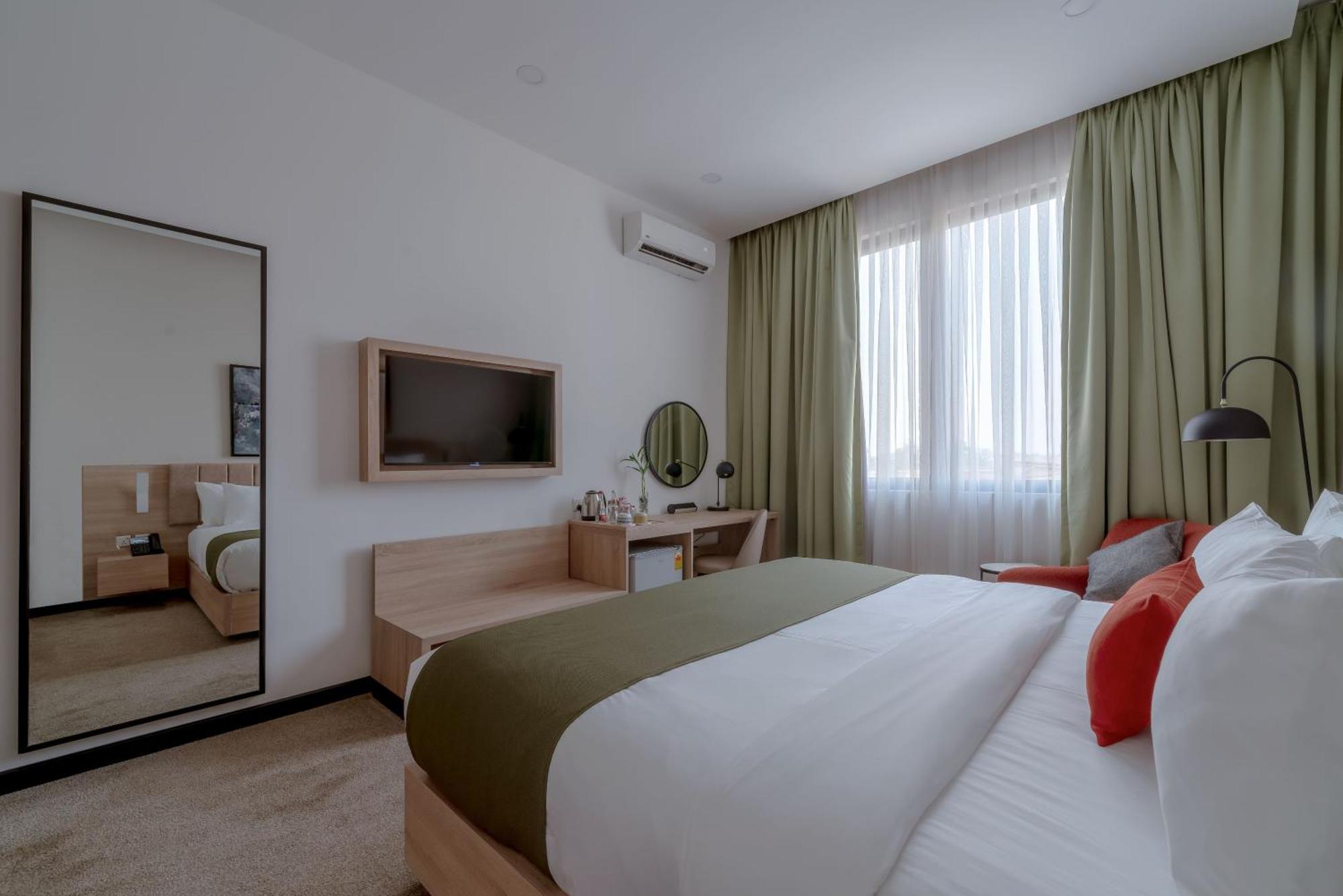 Eden Gardens Hotel Accra Exterior photo